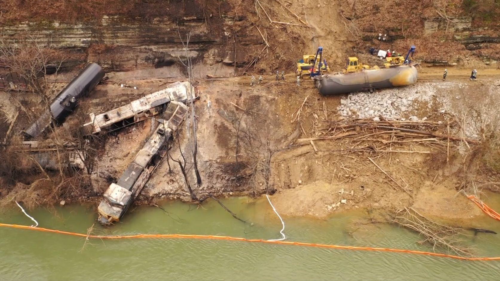 Train derailment.jpg
